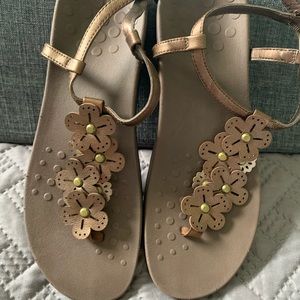 VIONIC Sandals size 10 bronze